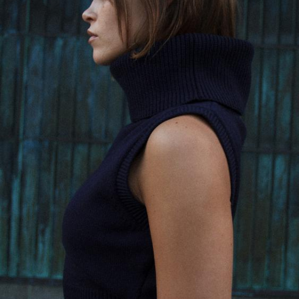 CAPRI BLUE KNIT GILET